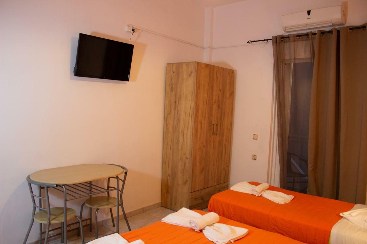 Hotel Rizos Bay Sarakiniko à Sarakiniko  Extérieur photo