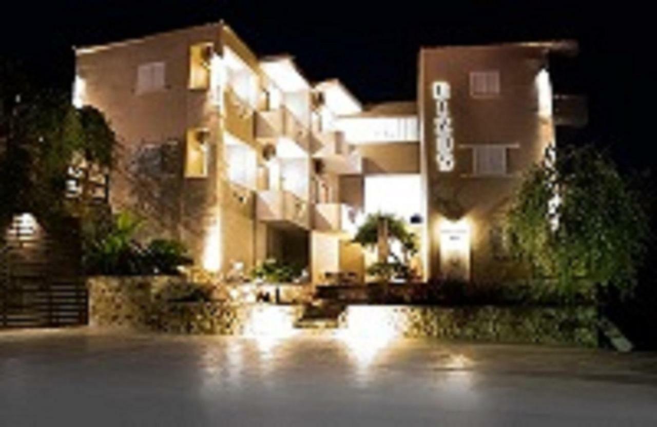 Hotel Rizos Bay Sarakiniko à Sarakiniko  Extérieur photo